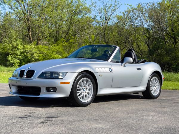 2002 BMW Z3 2.5i 5-Speed