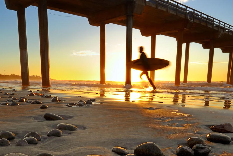 Technique-square-PVA-surfer-beach.jpg