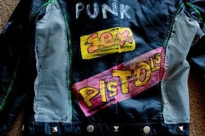 How to decorate a leather jacket. DIY New 80s Punk Jacket - Step 3