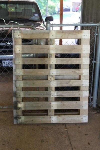 How to make a bench. Diy Pallet Furniture - Step 1