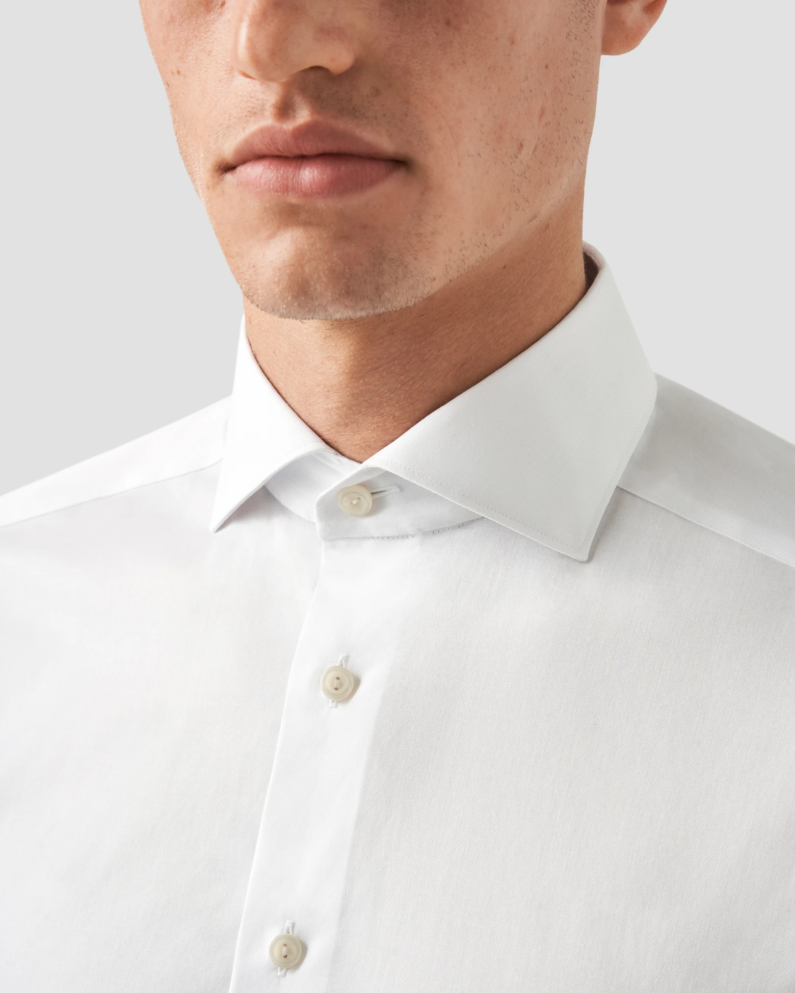 Wide Spread Collar collar