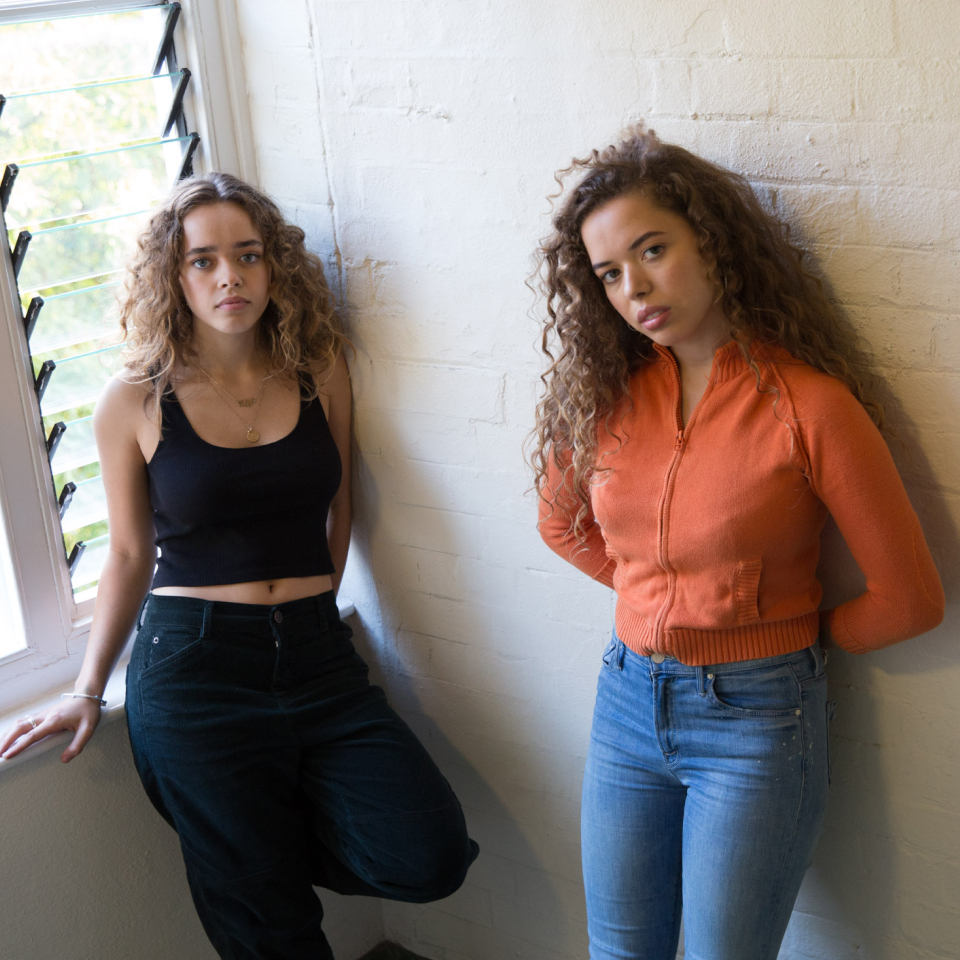 Nilufer Yanya and Elif Yanya 