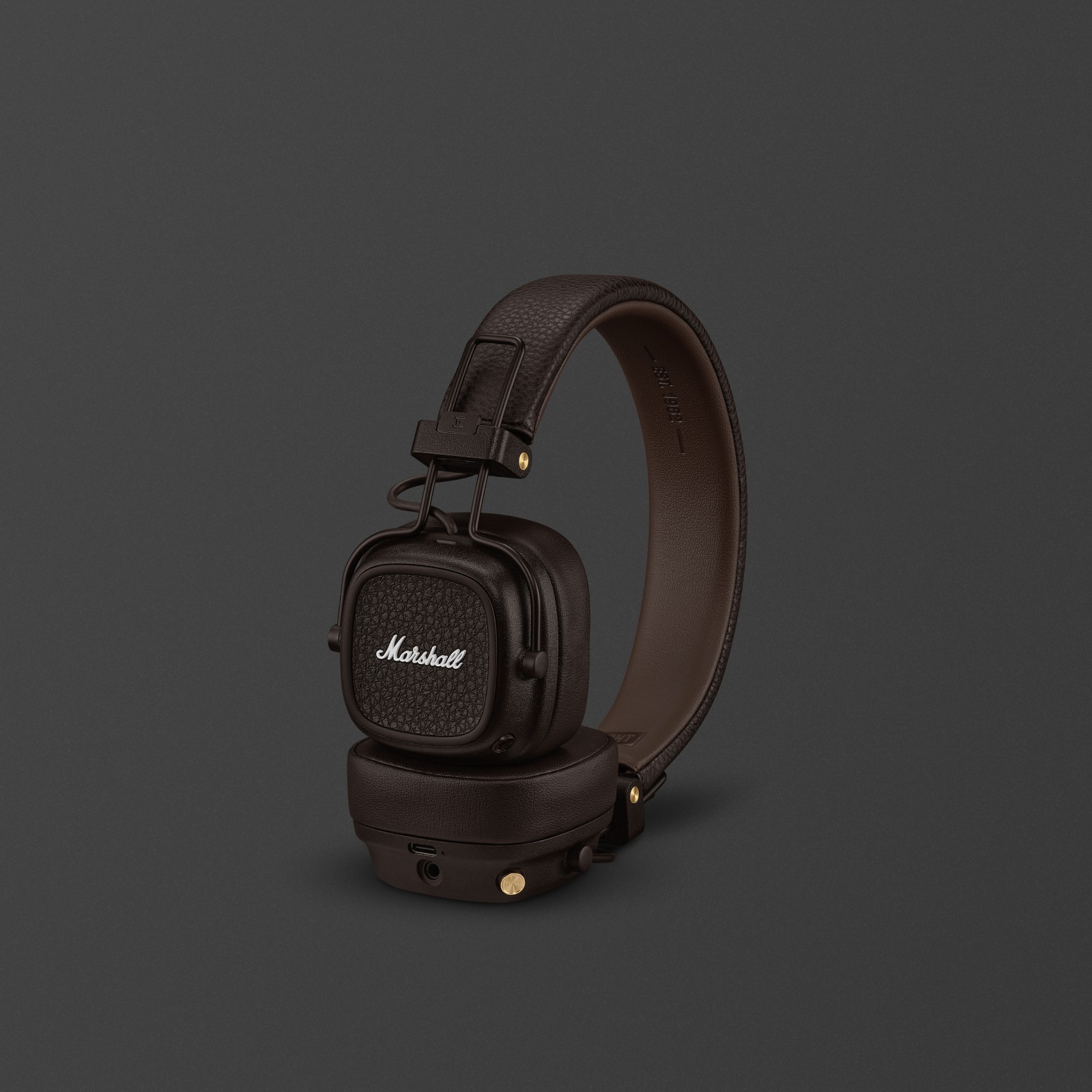 Marshall Major V on-ear headphones in brown.