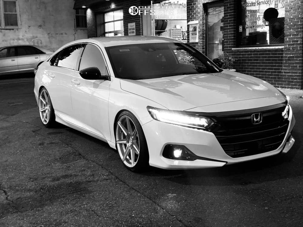 2021 Honda Accord with 20x9 35 Ferrada F8-fr7 and 245/35R20 Toyo Tires ...