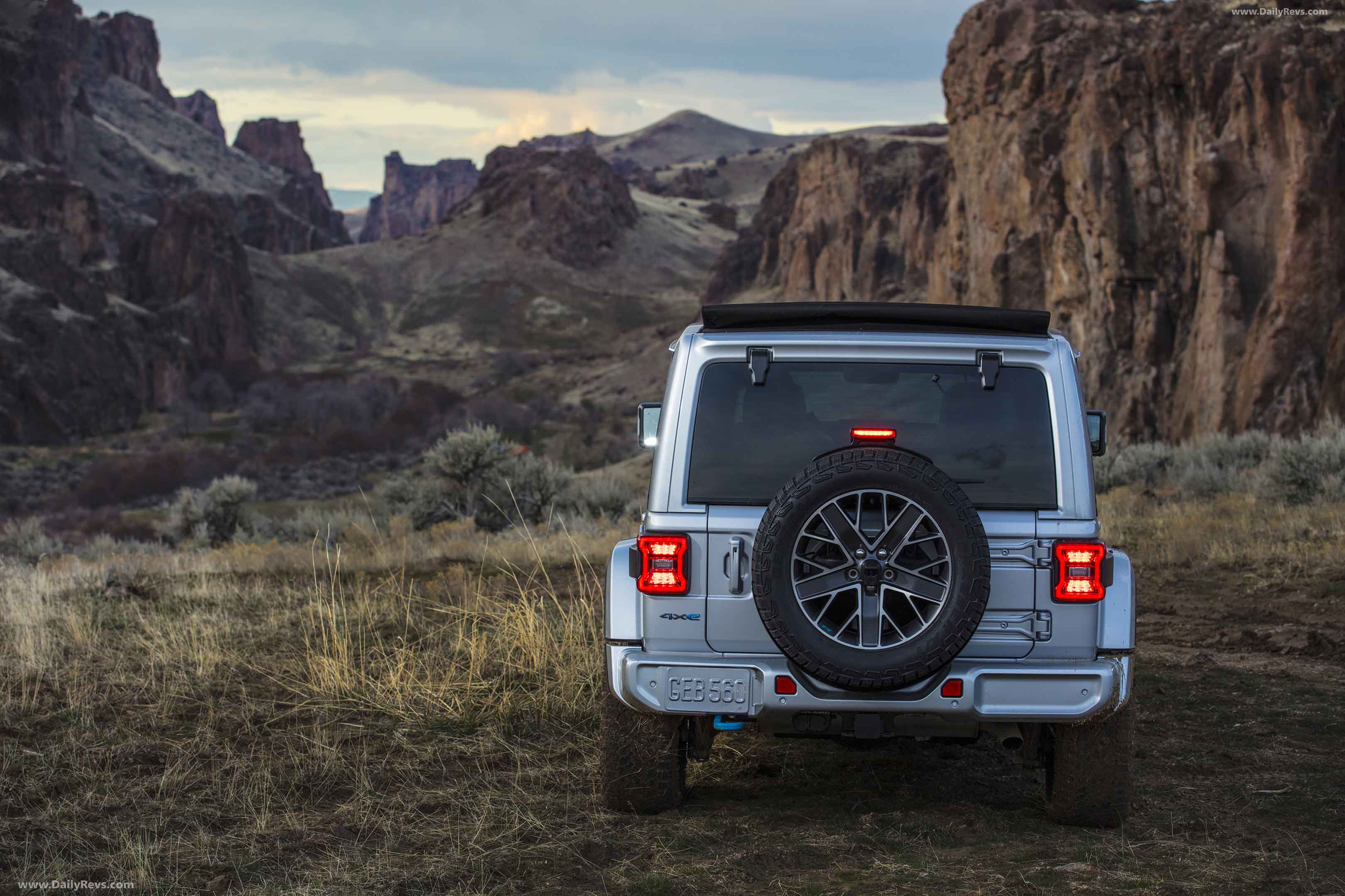 Image for 2024 Jeep Wrangler High Altitude 4xe - Exteriors, Interiors and Details