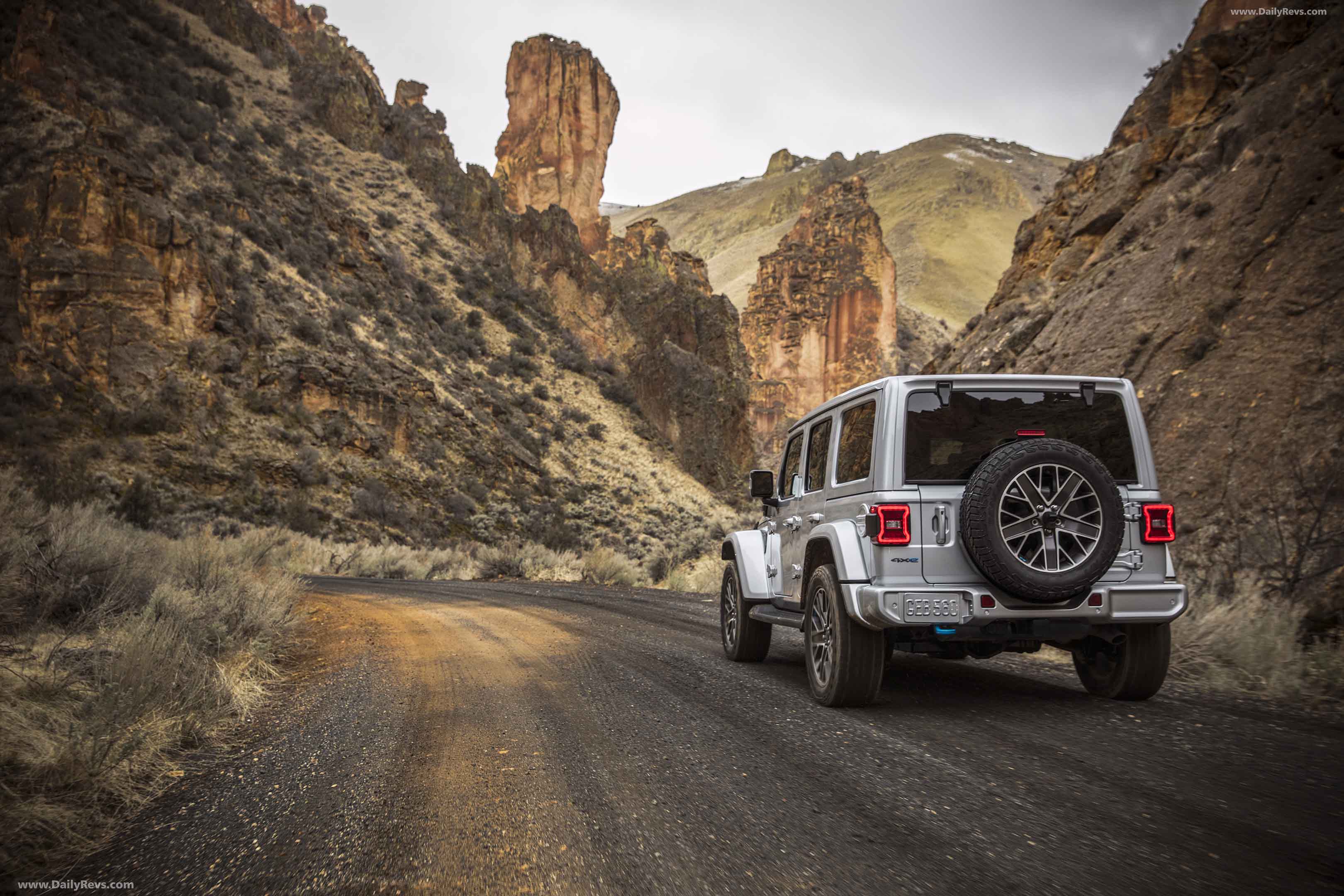 Image for 2024 Jeep Wrangler High Altitude 4xe - Exteriors, Interiors and Details