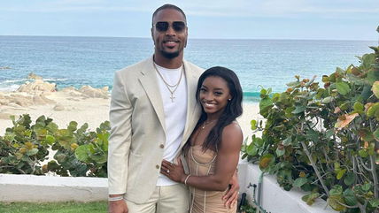 Simone Biles goes viral for New York photo dump with NFL husband Jonathan Owens