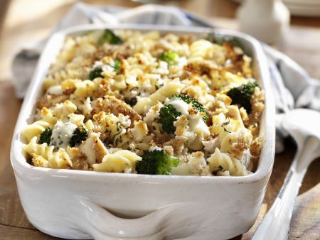 Chicken and Pasta Gratin with Broccoli