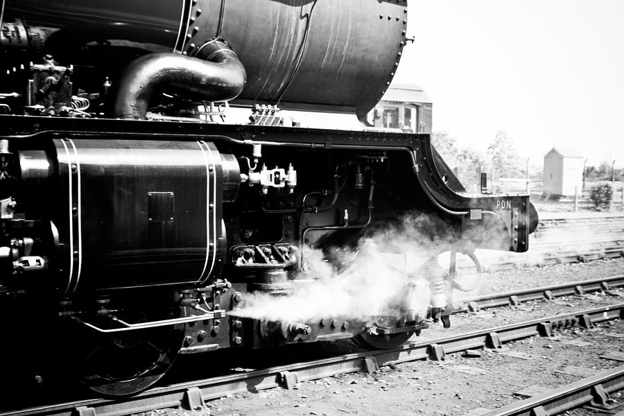 A steam train at Didcot Railway Museum Photograph by Steven Sexton ...