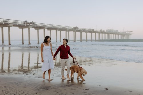 San Diego anniversary photoshoot at Scripps Pier