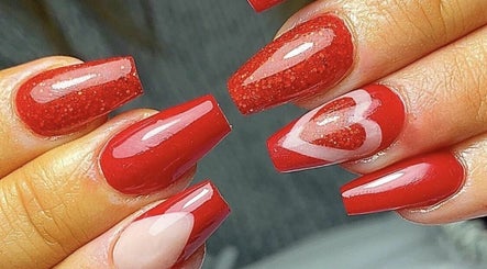 Grove Nails and Beauty image 2