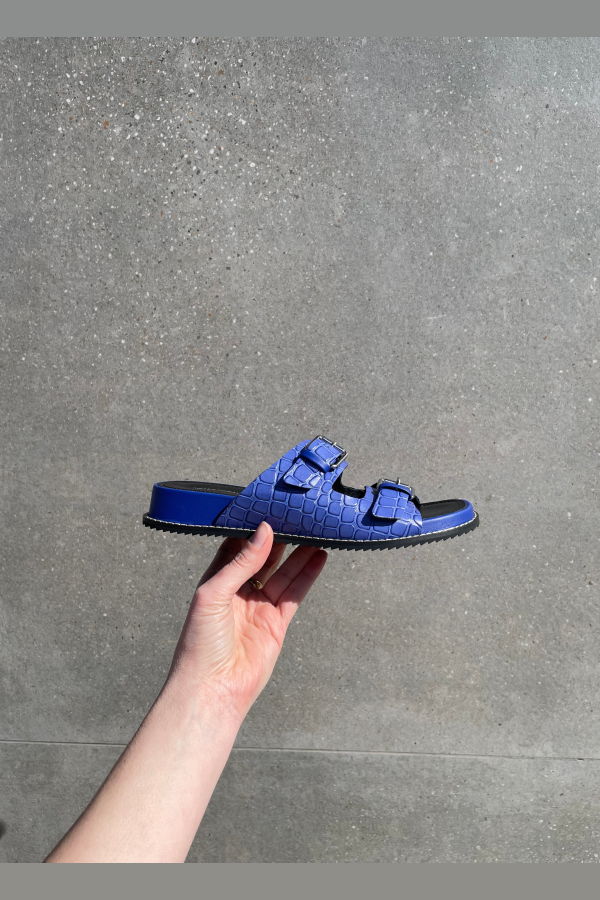 "INTENTIONALLY __________." Dot Sandals - Cobalt