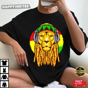 Rastafarian Lion Leo Horoscope Zodiac Sign Rasta Women T-Shirt