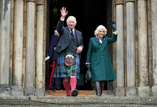 charles and camilla wave