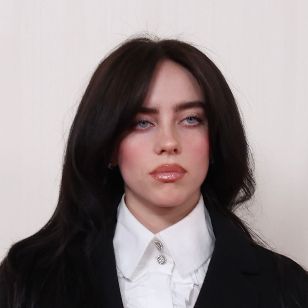 See Billie Eilish react to being hit in the face onstage