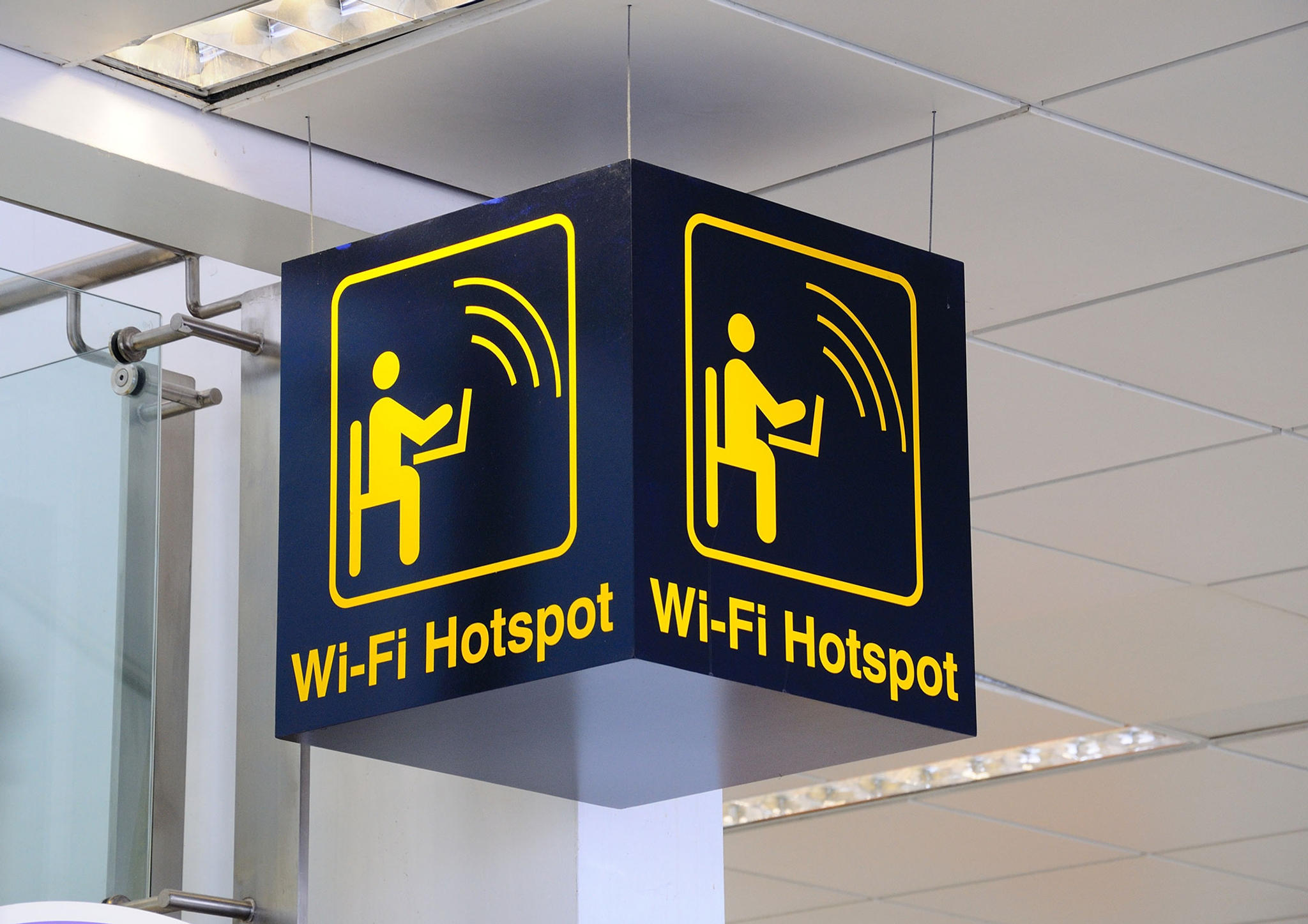 internet-wifi-pointer-at-airport