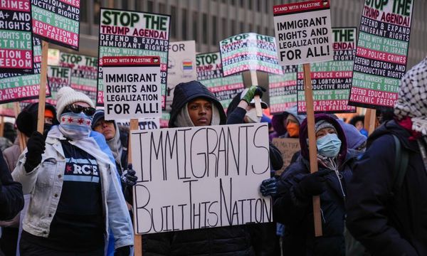 Immigration raids in Chicago begin days after ‘border czar’ claimed officials were ‘reconsidering’