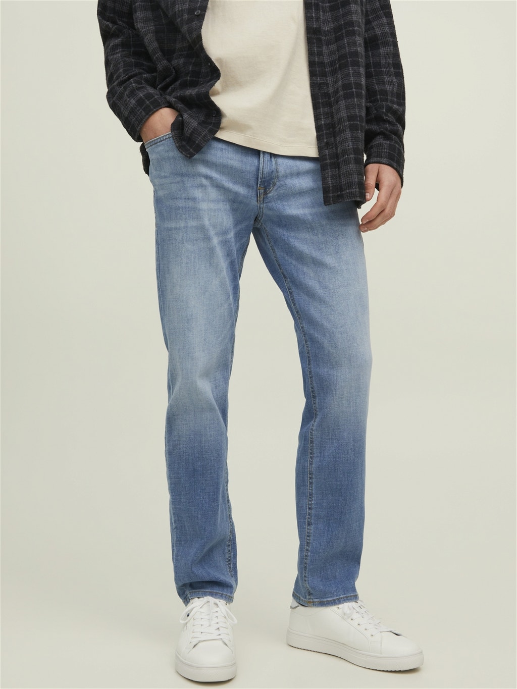 Modelo Clark Original GE 049 Jeans regular fit