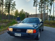 Audi 100