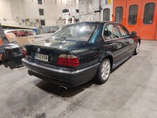 BMW 735