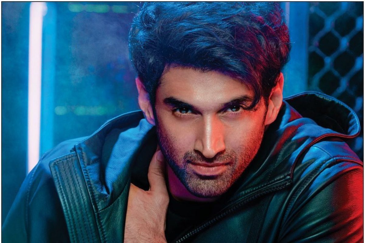 Aditya Roy Kapur Still Waiting for Ranbir Kapoor's Bachelor Party ...