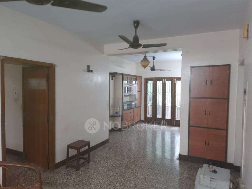 1 BHK Flat for Rent  In Anna Nagar