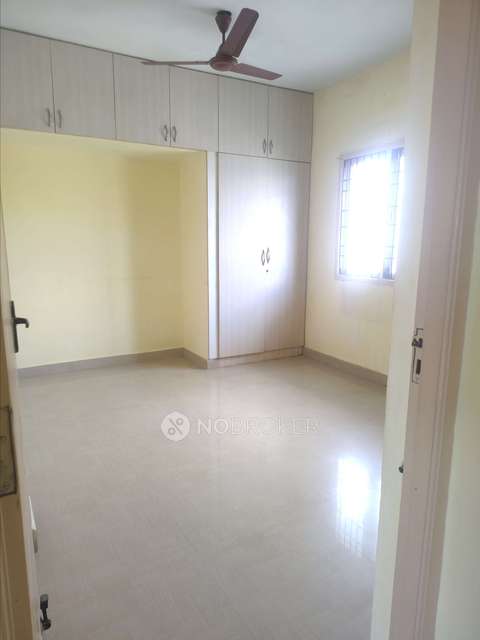 2 BHK Flat In La Sofie for Rent  In 1st Main Road, Madhanandapuram