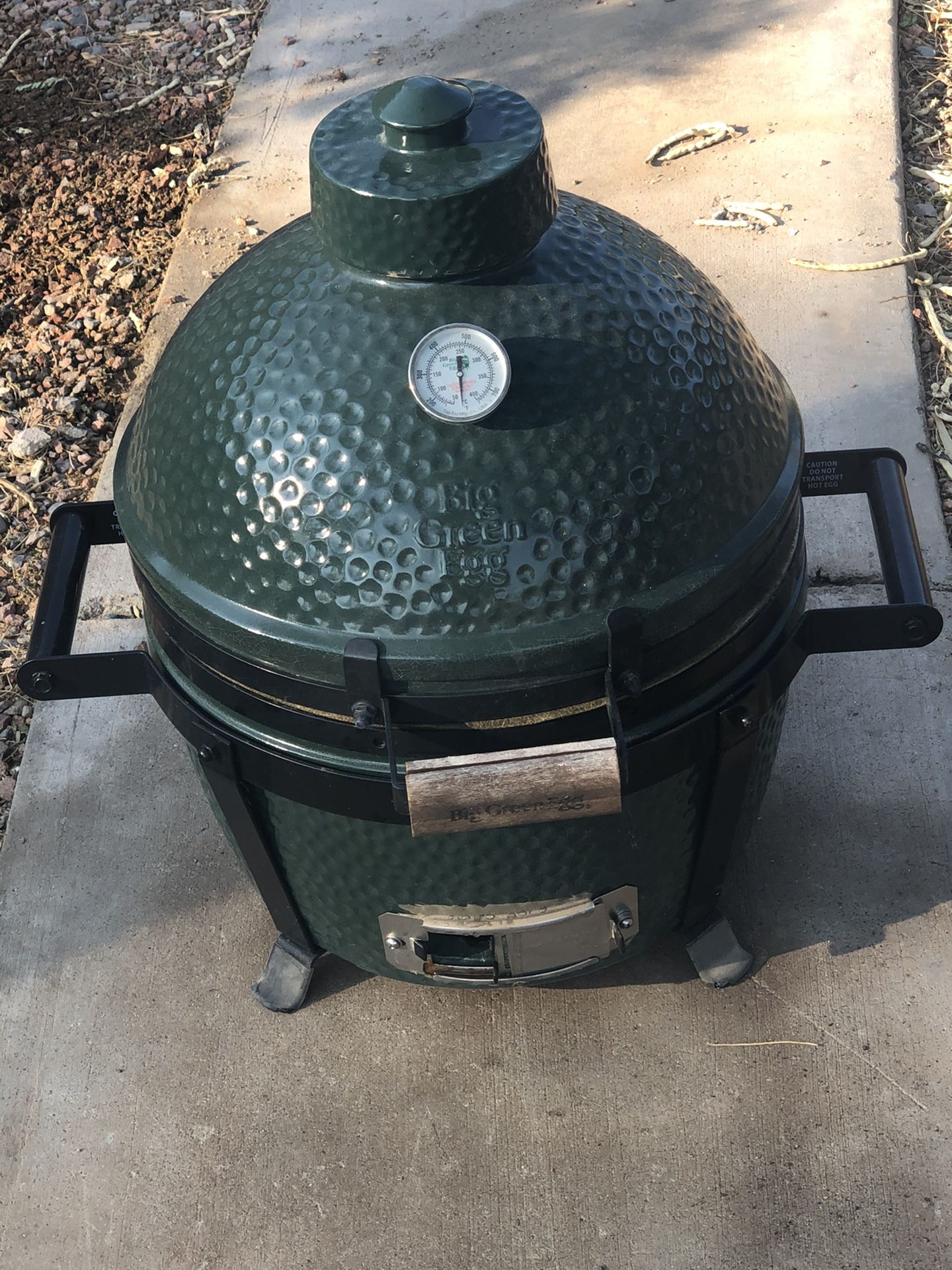 Big green egg smoker