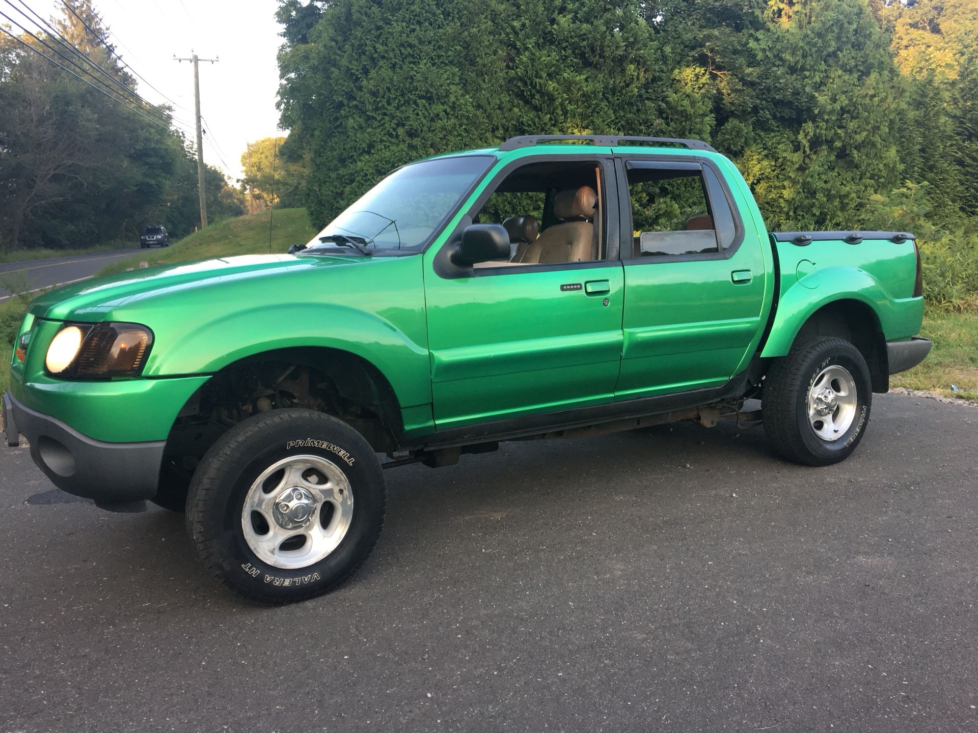 Lifted 2001 Ford Explorer Sport Trac