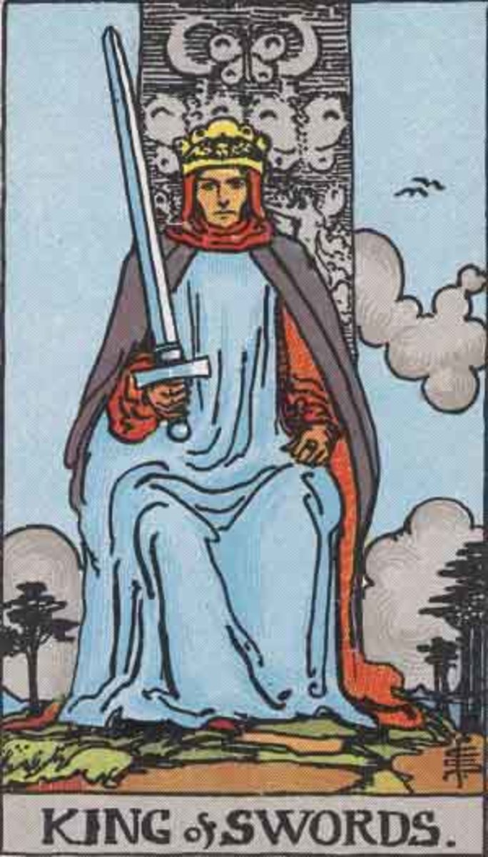 Court Cards: King of Swords