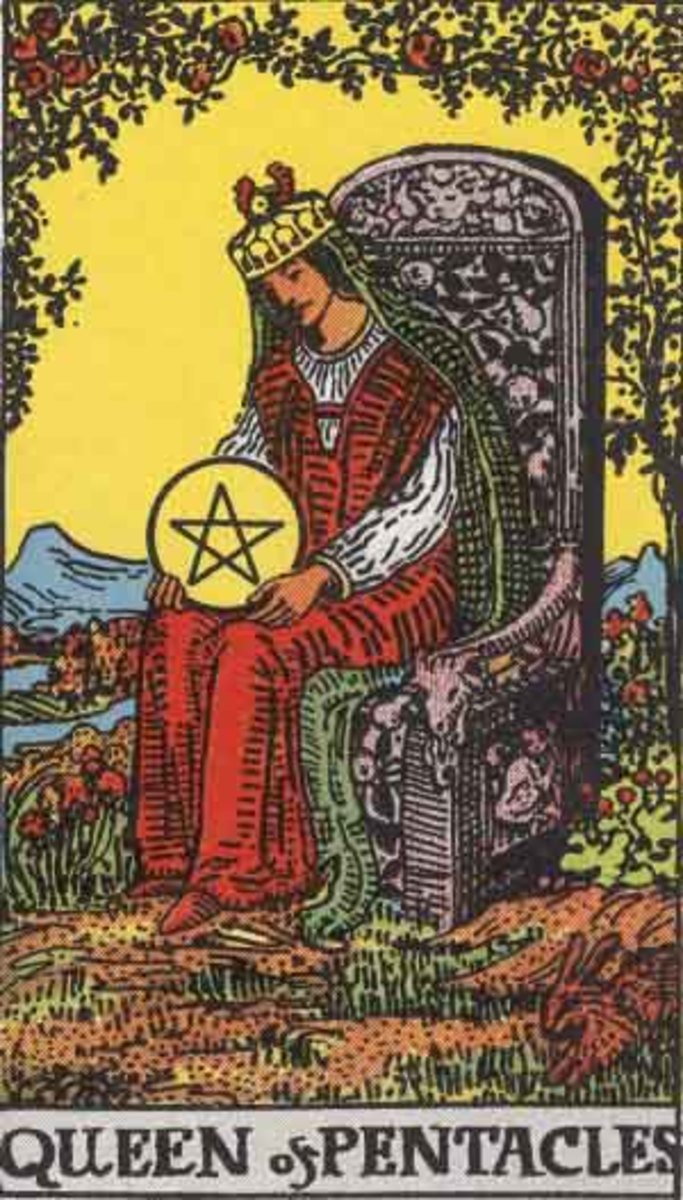 Tarot Court Cards: A Guide to the Earthy Queen of Pentacles