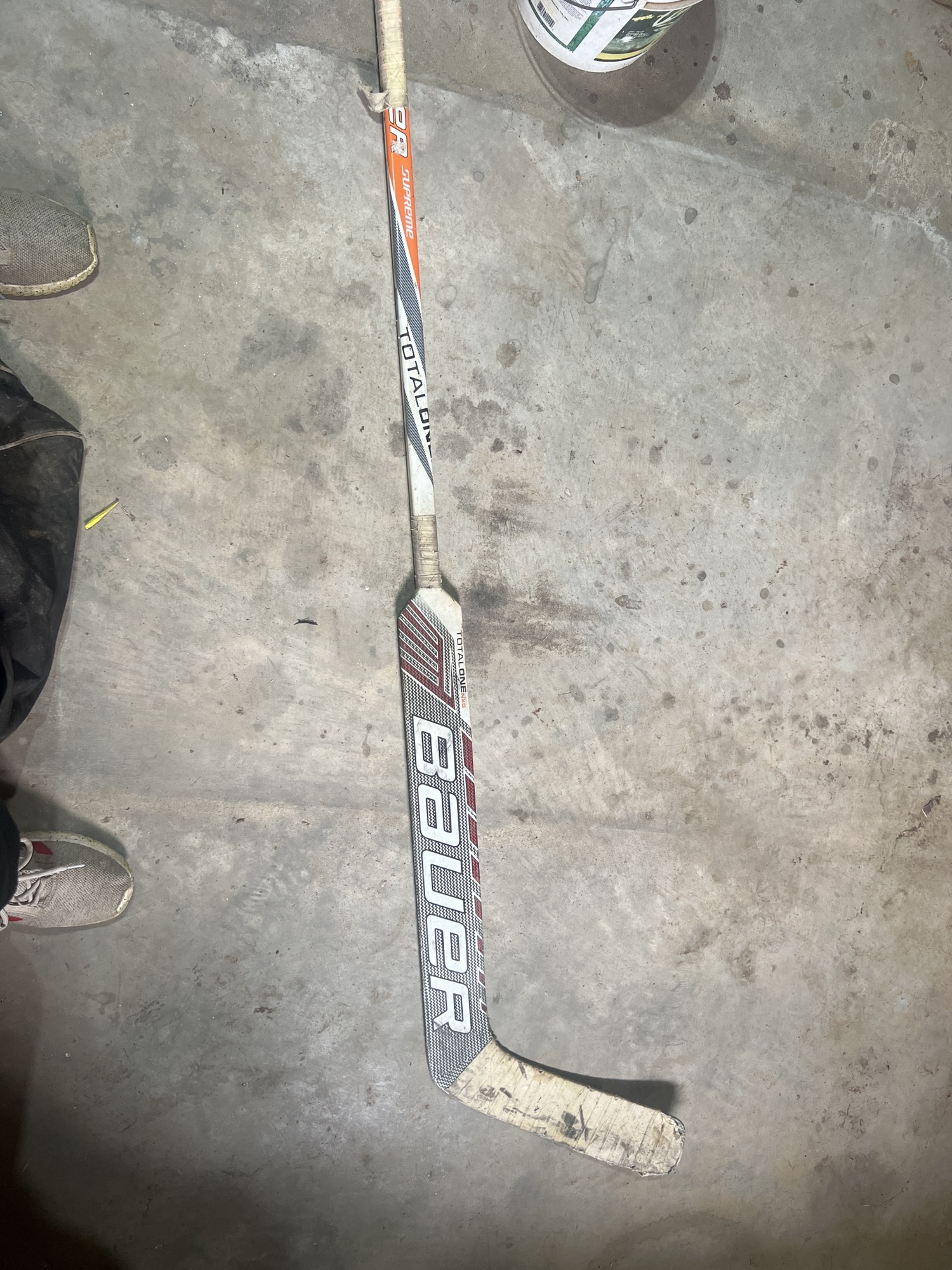 Senior Regular  Pro Stock Supreme Total One NXG Goalie Stick