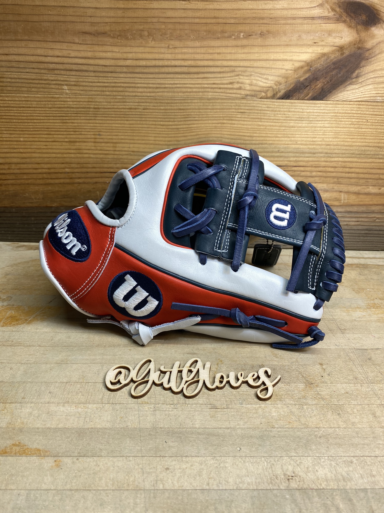 Wilson A2000 11.5” 1786 - 2017 GOTM Limited Edition