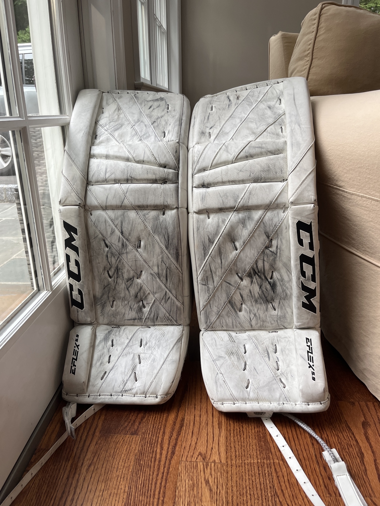 CCM EFlex 5.9 31+1 Goalie Leg Pads Used