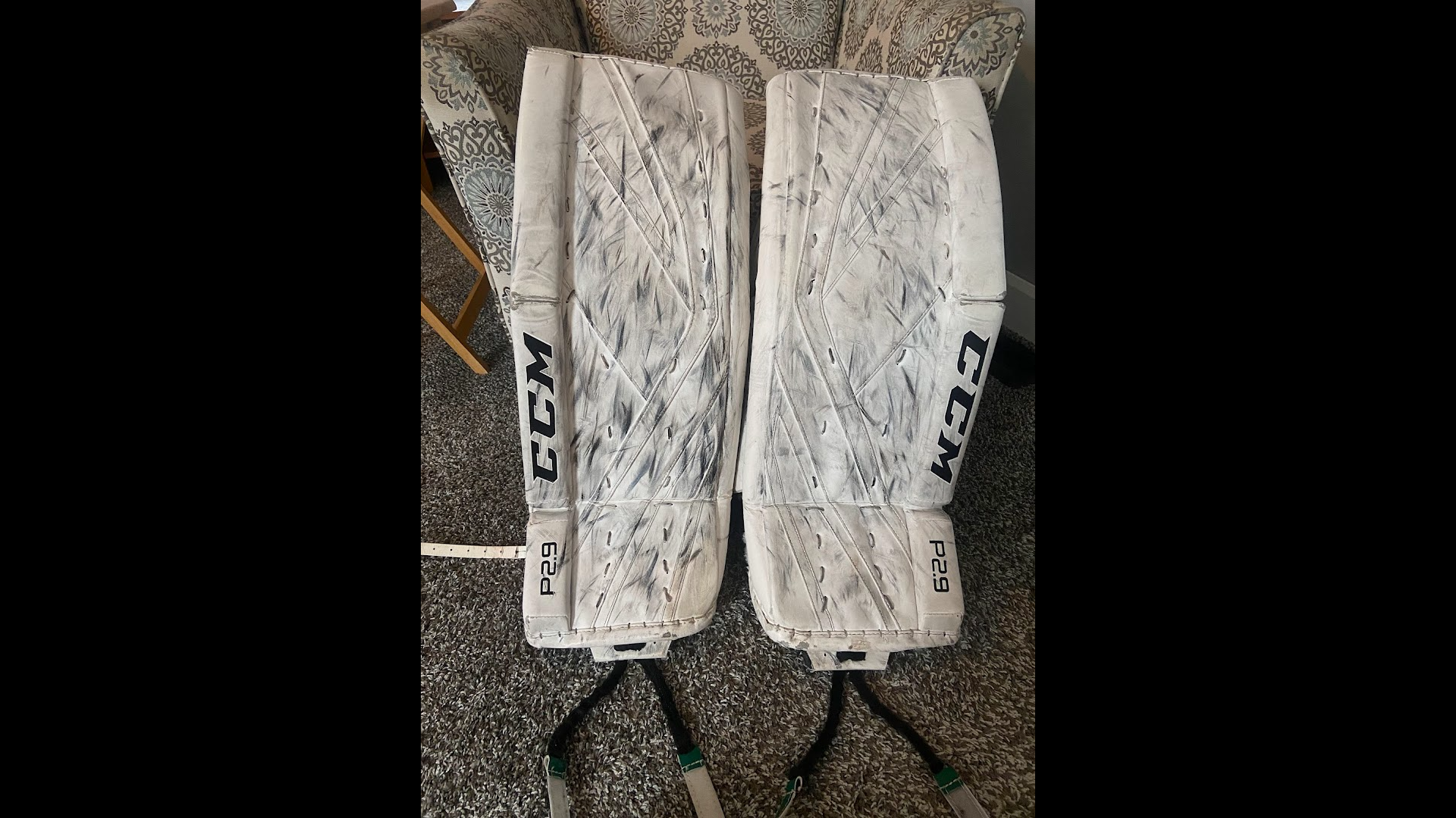 31" CCM Premier P2.9 Goalie Leg Pads 31+1" All white *Used*