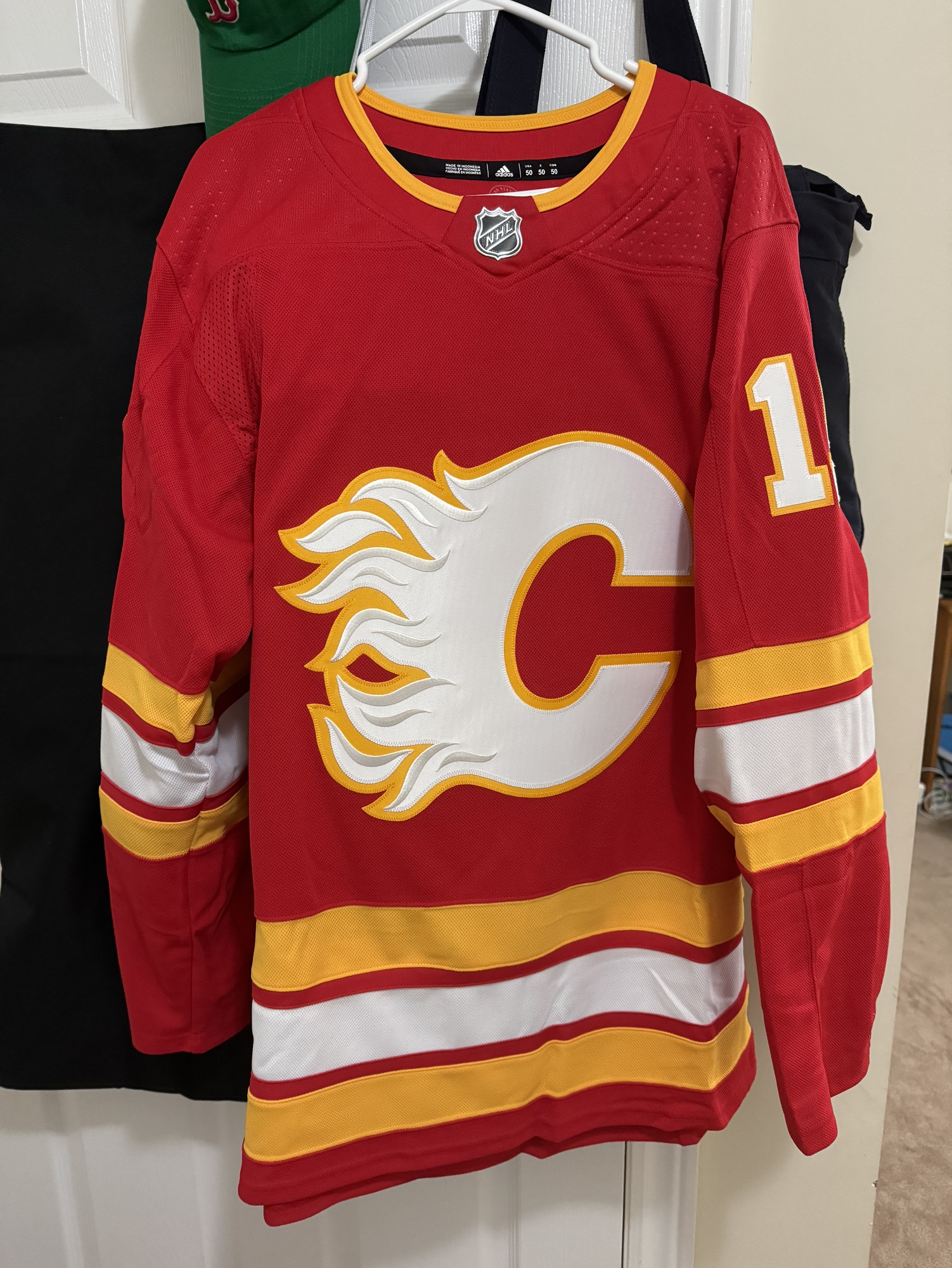 Adidas Calgary Flames Authentic jersey