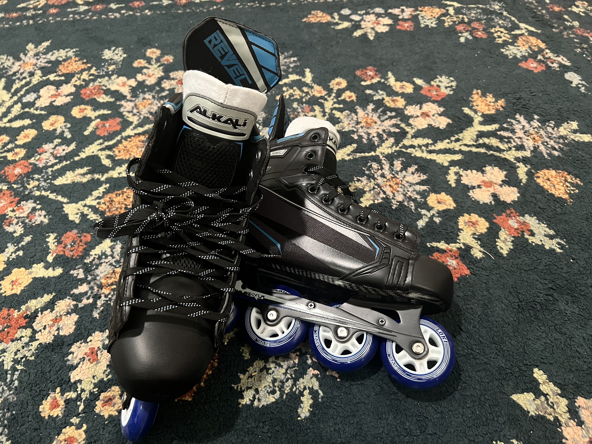 Alkali  Size 8 Revel REV 6 Inline Skates