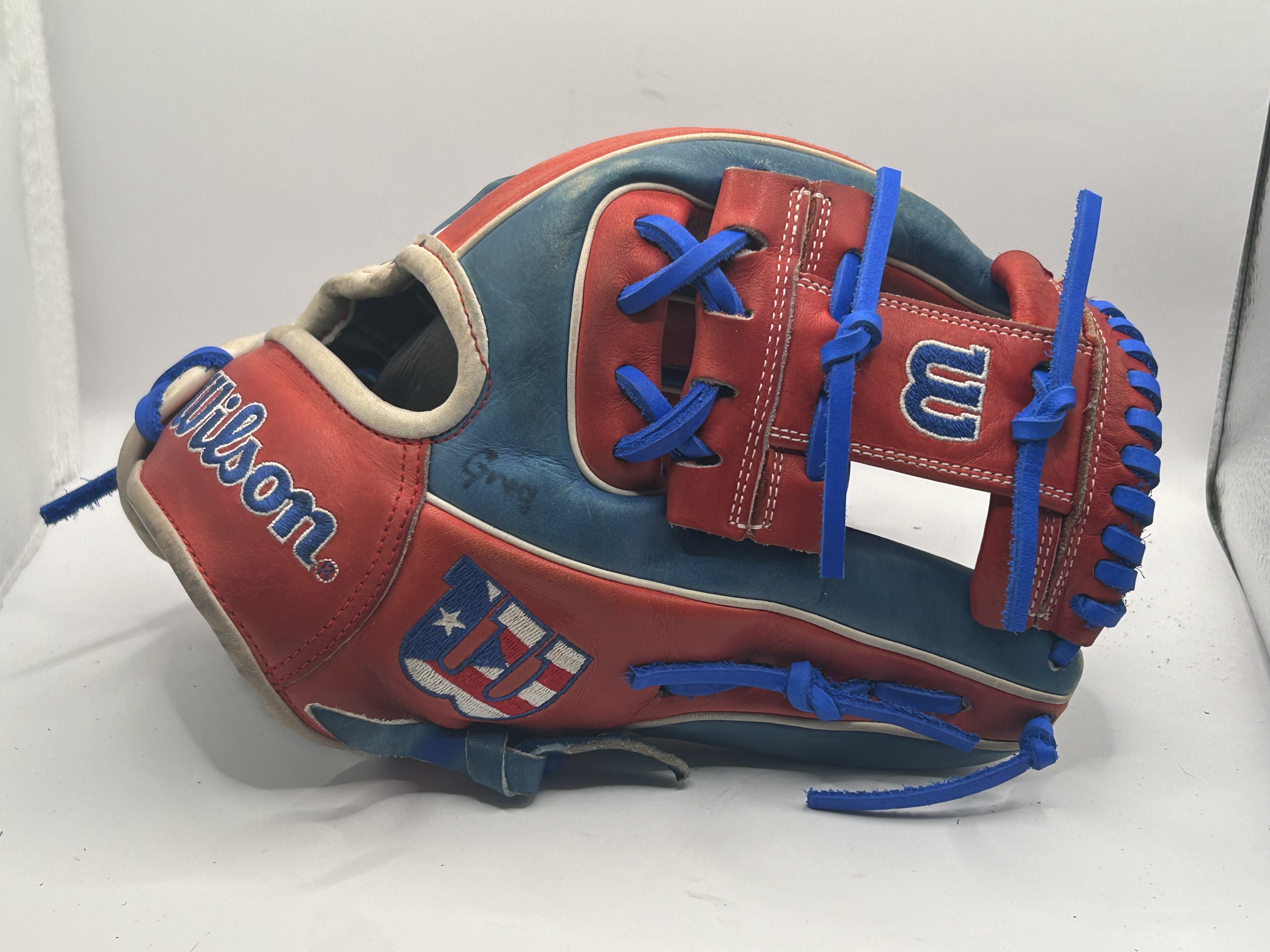 Right Hand Throw Wilson A2000 (Puerto Rico) Limited Edition Country Pride