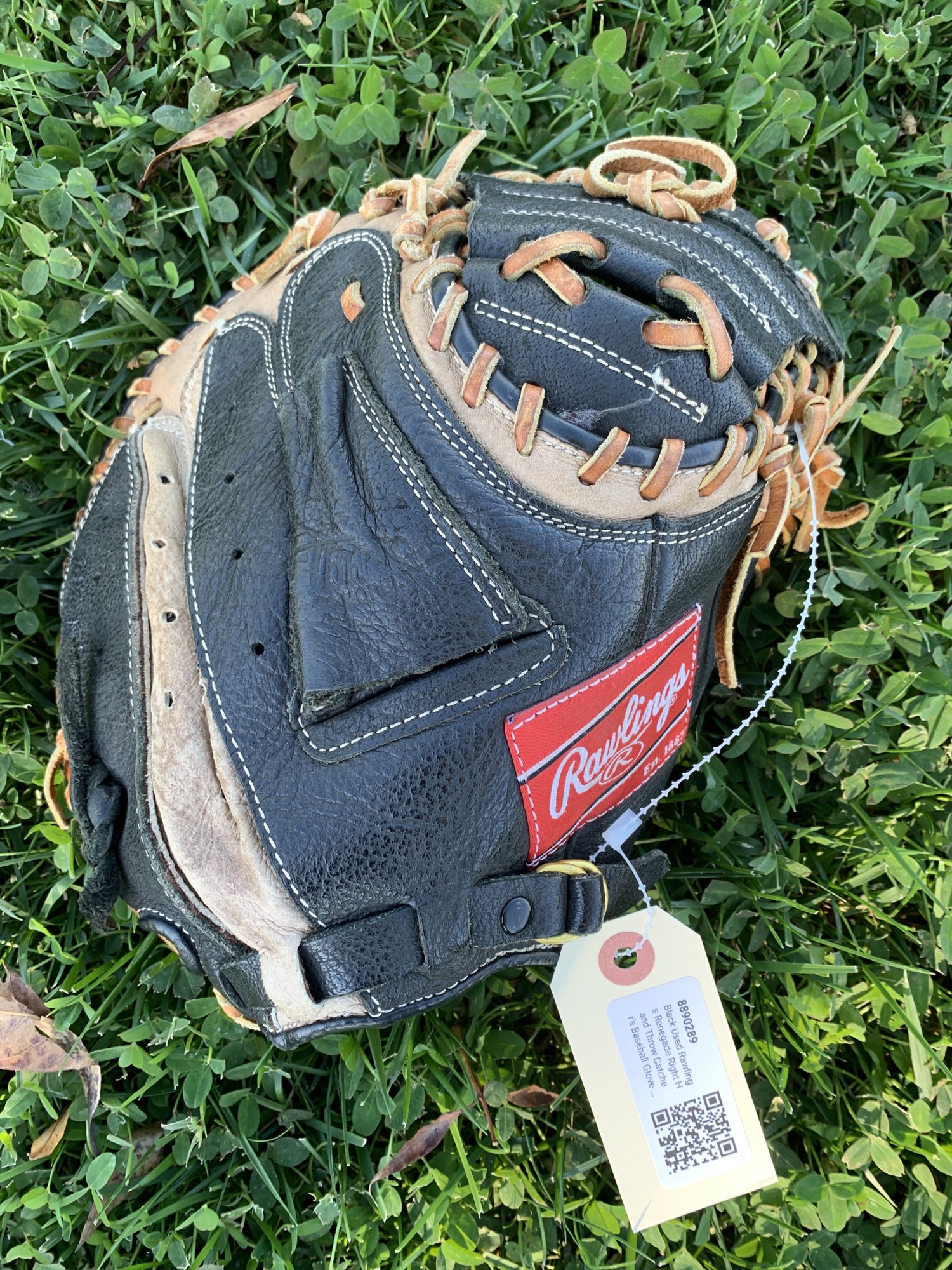 Black Used Rawlings Renegade Right Hand Throw Catcher's Baseball Glove 31.5"