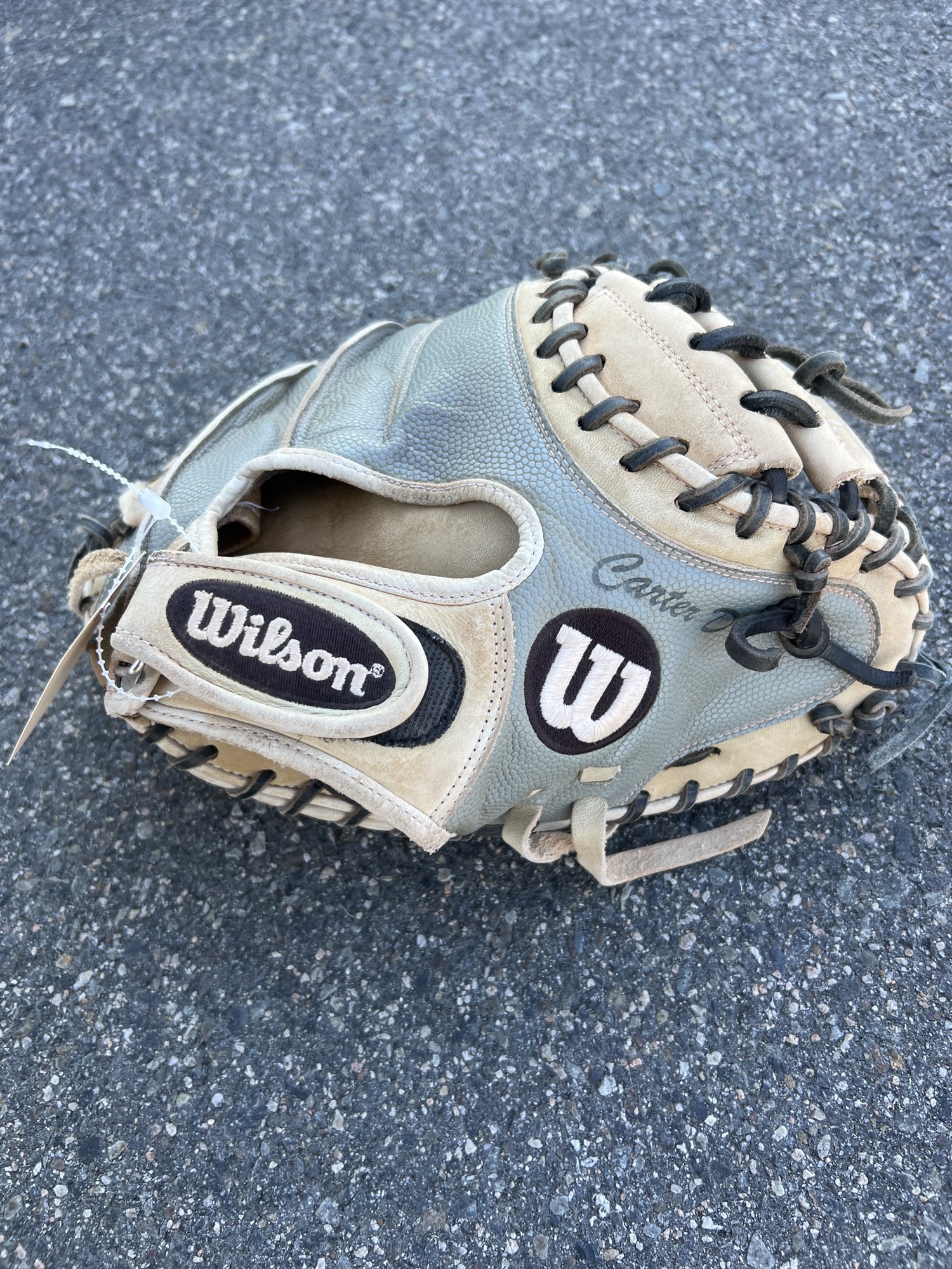 Used Wilson A2000  Catcher's Glove 33"