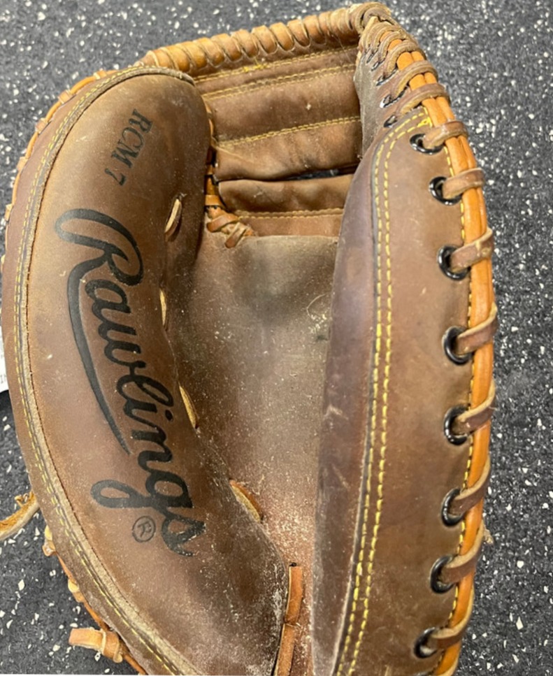 Rawlings Right Hand Throw Catcher's RCM7 Baseball Glove 34" (Used)