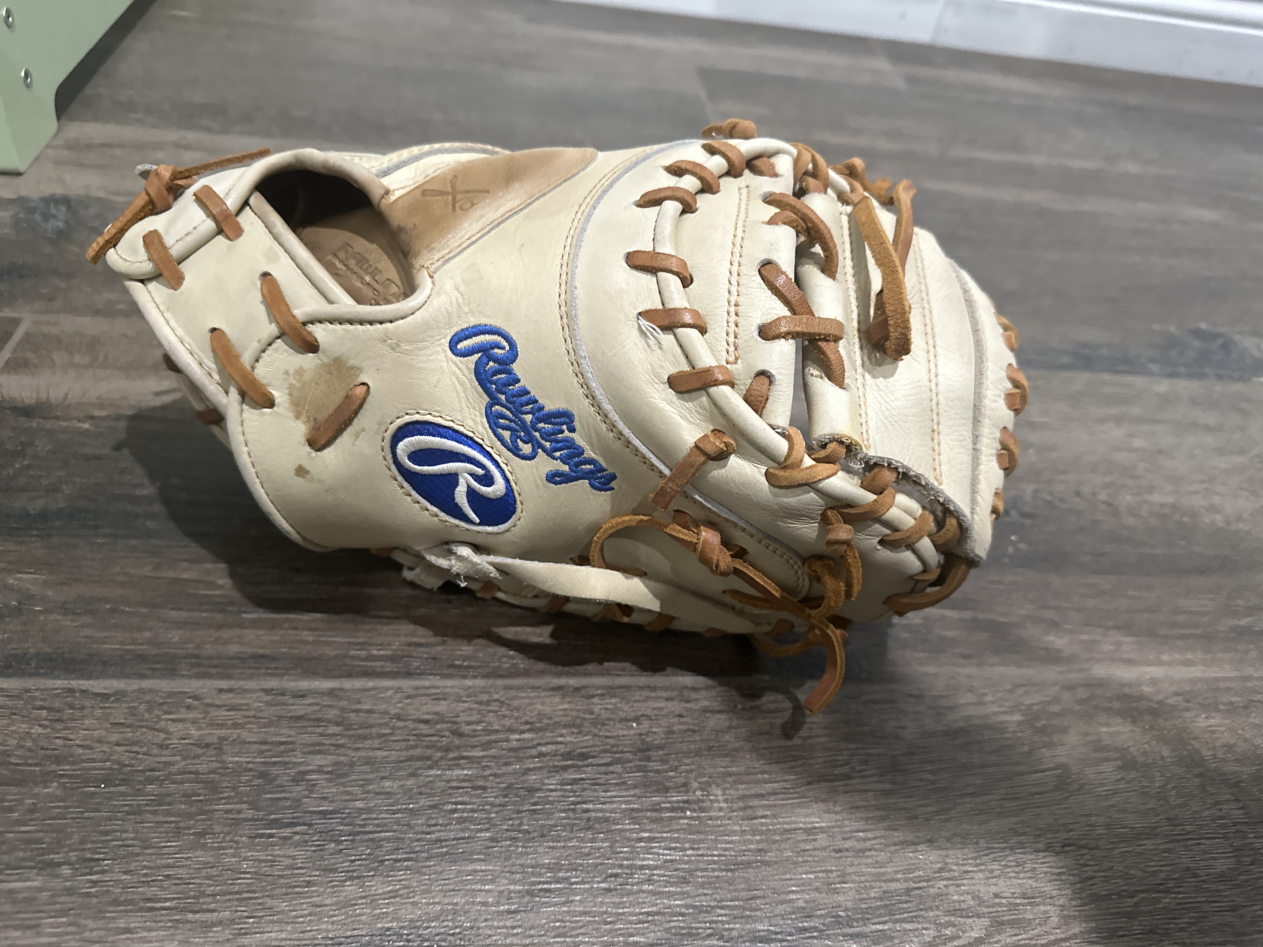 2019 Rawlings Right Hand Throw Catcher's Heart of the Hide Baseball Glove 34" (Used)