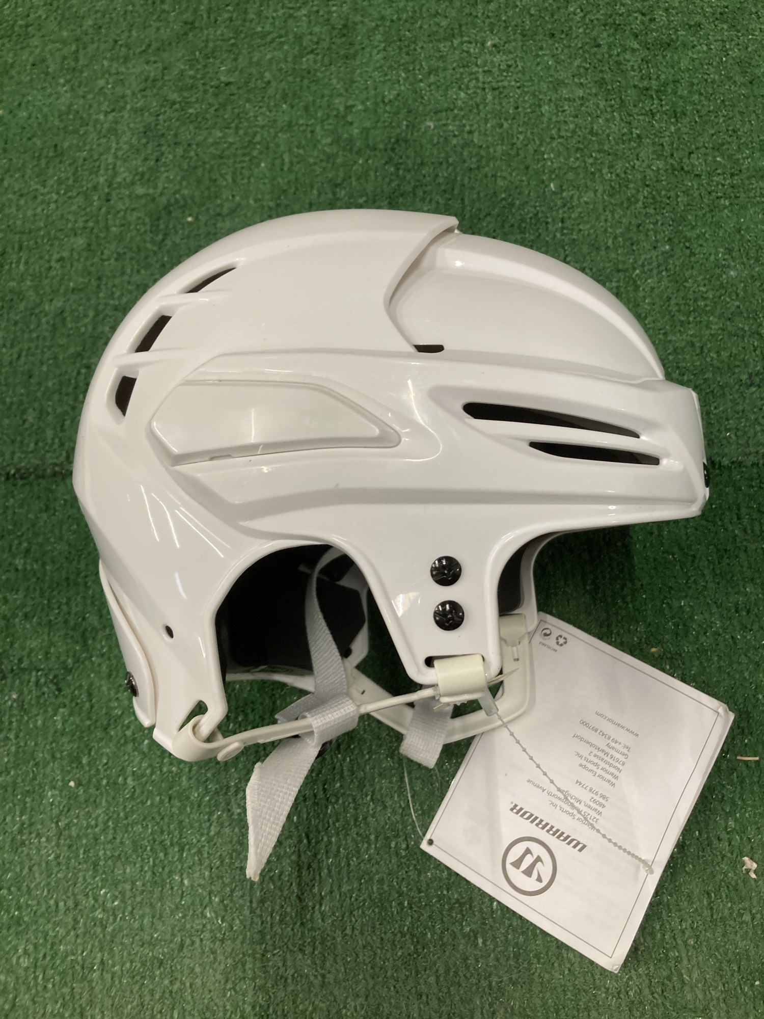 White Medium Warrior Krown 360 Pro Helmet Pro Stock (Used)