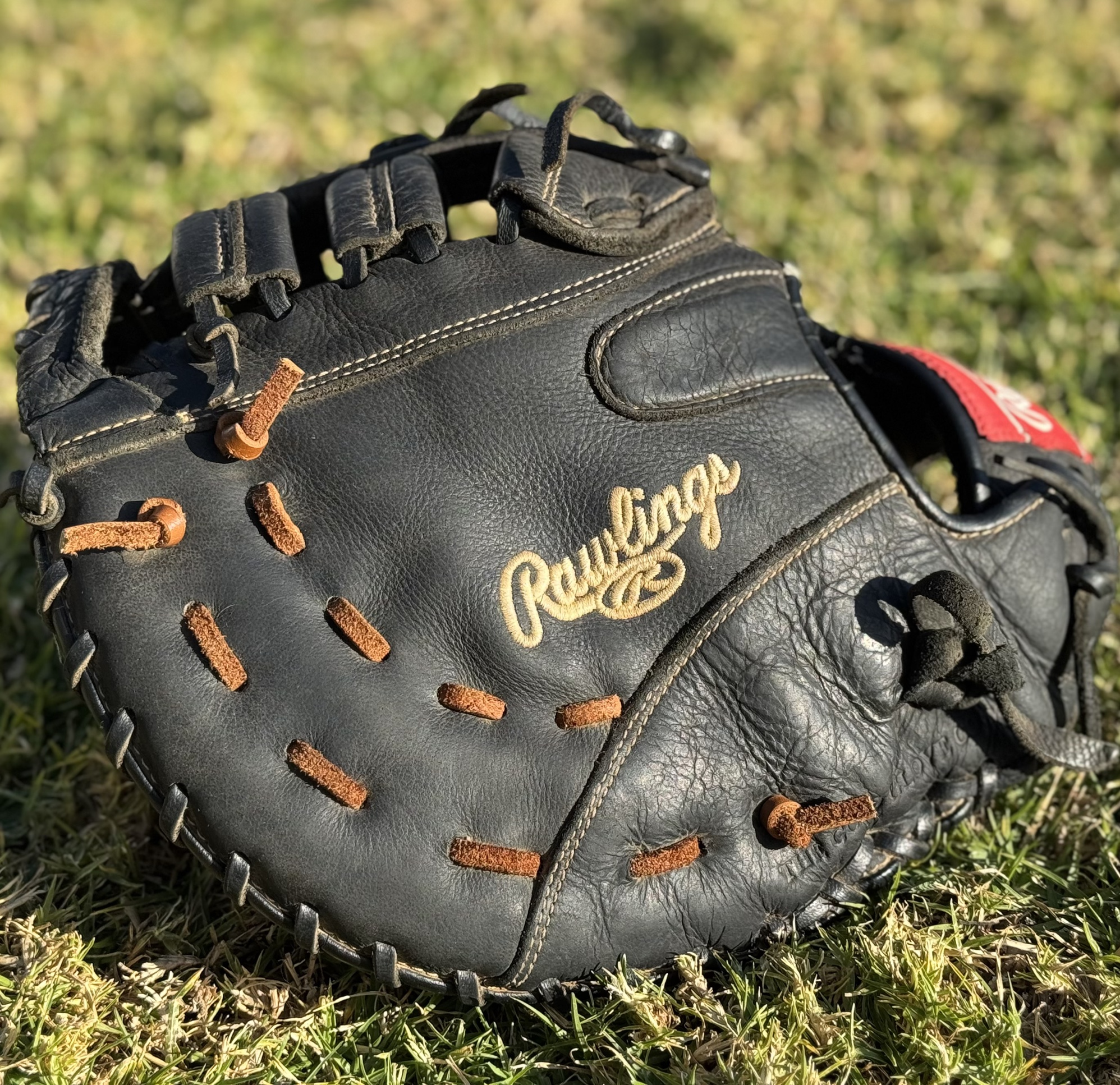 Rawlings Renegade first base mitt