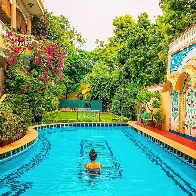 Hello from Jaipur aka Bougainvillea land! I&rsquo;m here for the next few days scouting out new properties for all us Wanderbugs. Stay tuned as I explore this royal treasure of India 🌸😊
.
.
#travel #instatravel #travelgram #india #indiatravel #indi