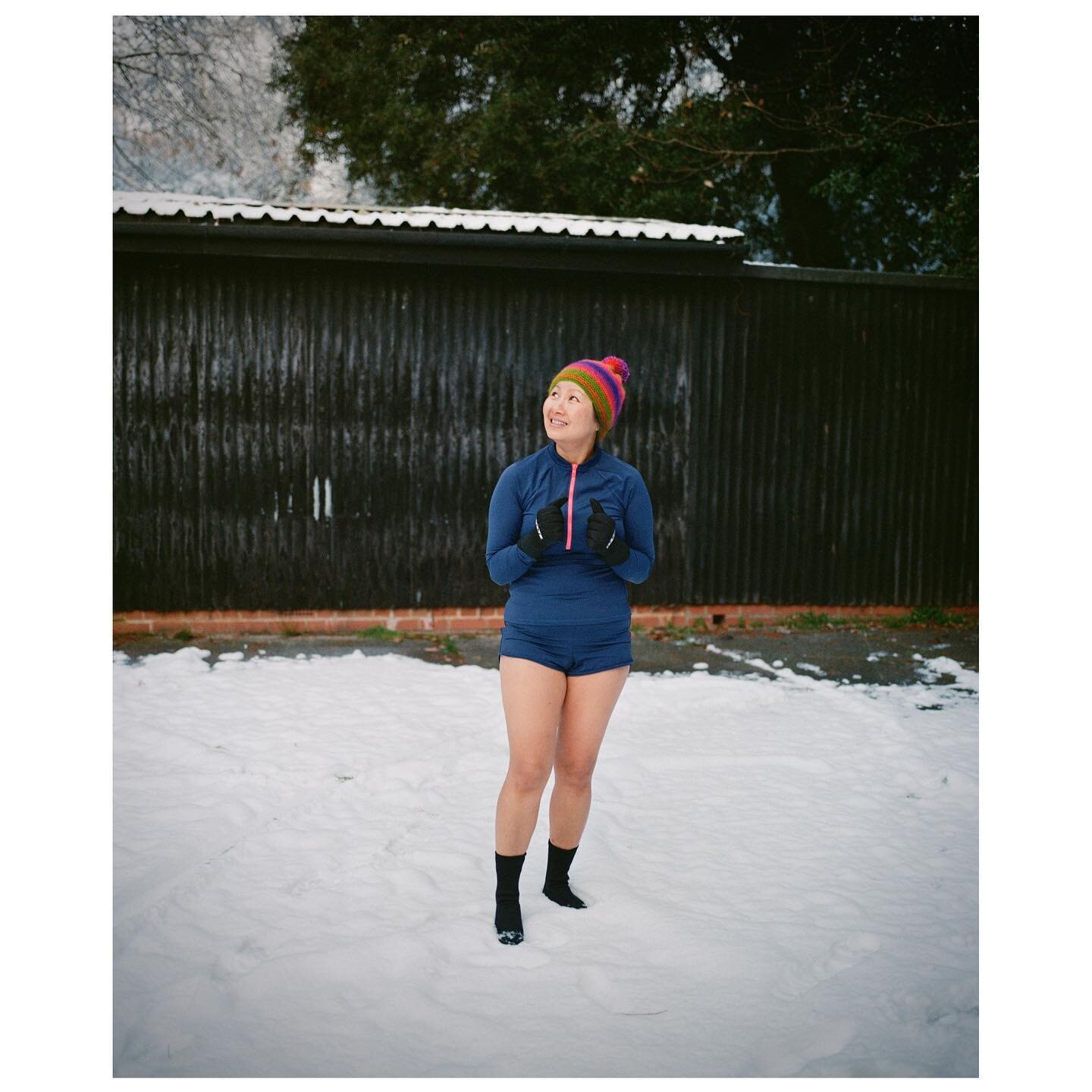 Tu-Linh at a snowy mixed pond, Hampstead Heath. Dec &lsquo;22.
.
.
.
.
.
.
.
. 
#hampsteadponds #winterswimming #outdoorswimmingsociety #mamiyaruinedeverything #analogue_people #millennium_images #filmphotography #sharetheswimlove #swimwildandfree #s