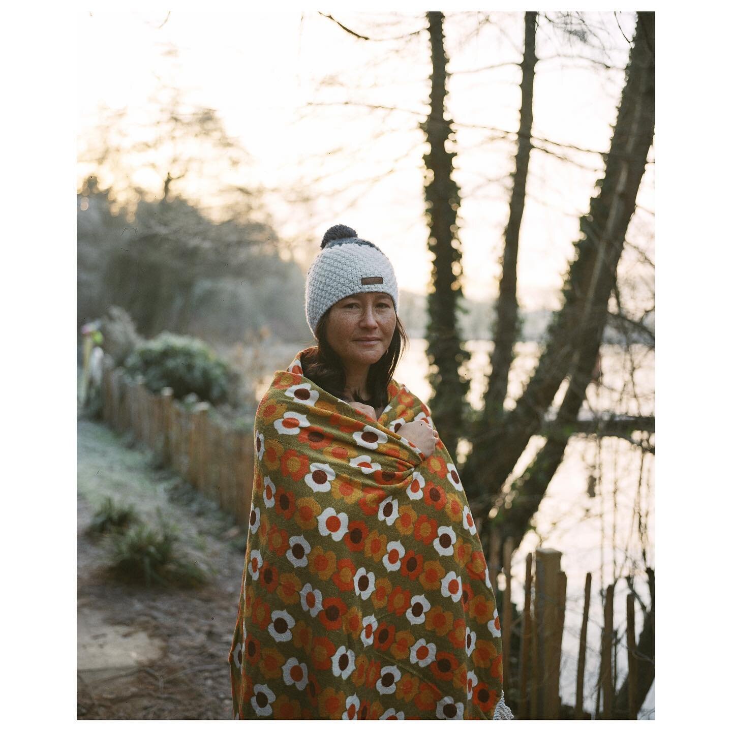 Anastasia at the Mixed Pond, Hampstead. Jan &lsquo;23
.
.
.
.
.
.
.
.
.
.
.
#hampsteadponds #outdoorswimmingsociety #winterswimming #swimwildandfree #swimwildandfreezing #mamiya7ruinedeverything @flakphoto #analogue_people #portraitphotography #mille