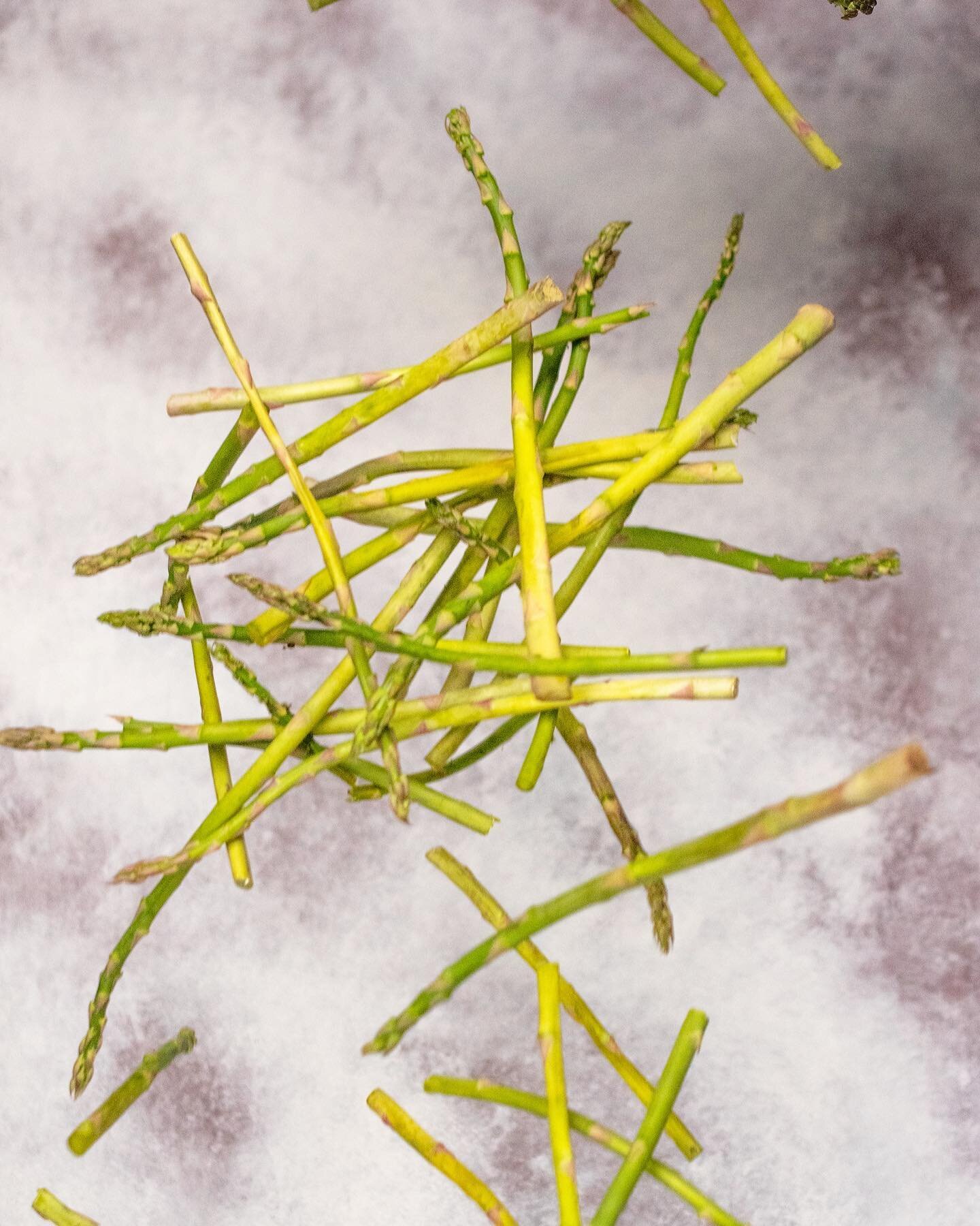 S P R I N G

#asparagus #eatyourgreens #springrecipes #foodtographyschool #foodtography #foodblogger