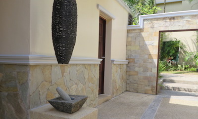 Quartzite-crazypave-sauna.JPG