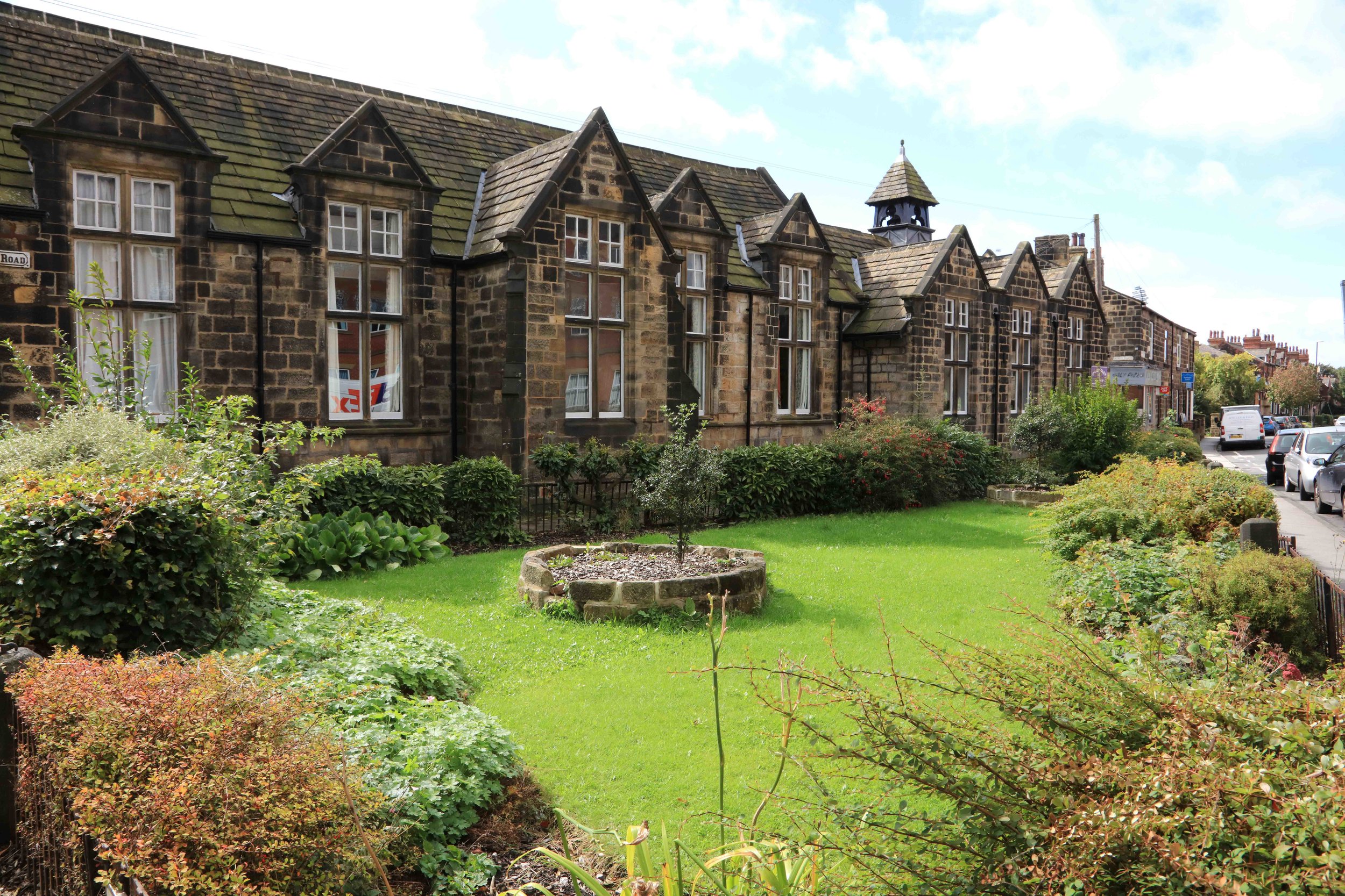 Remnant of Village Green and Parish Hall (former Town School) © JHJ